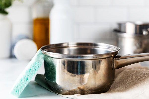 Tindif regolari tal-istainless steel cookware