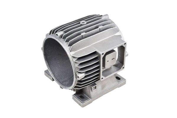 Vantaġġi ta 'l-aluminju fondut